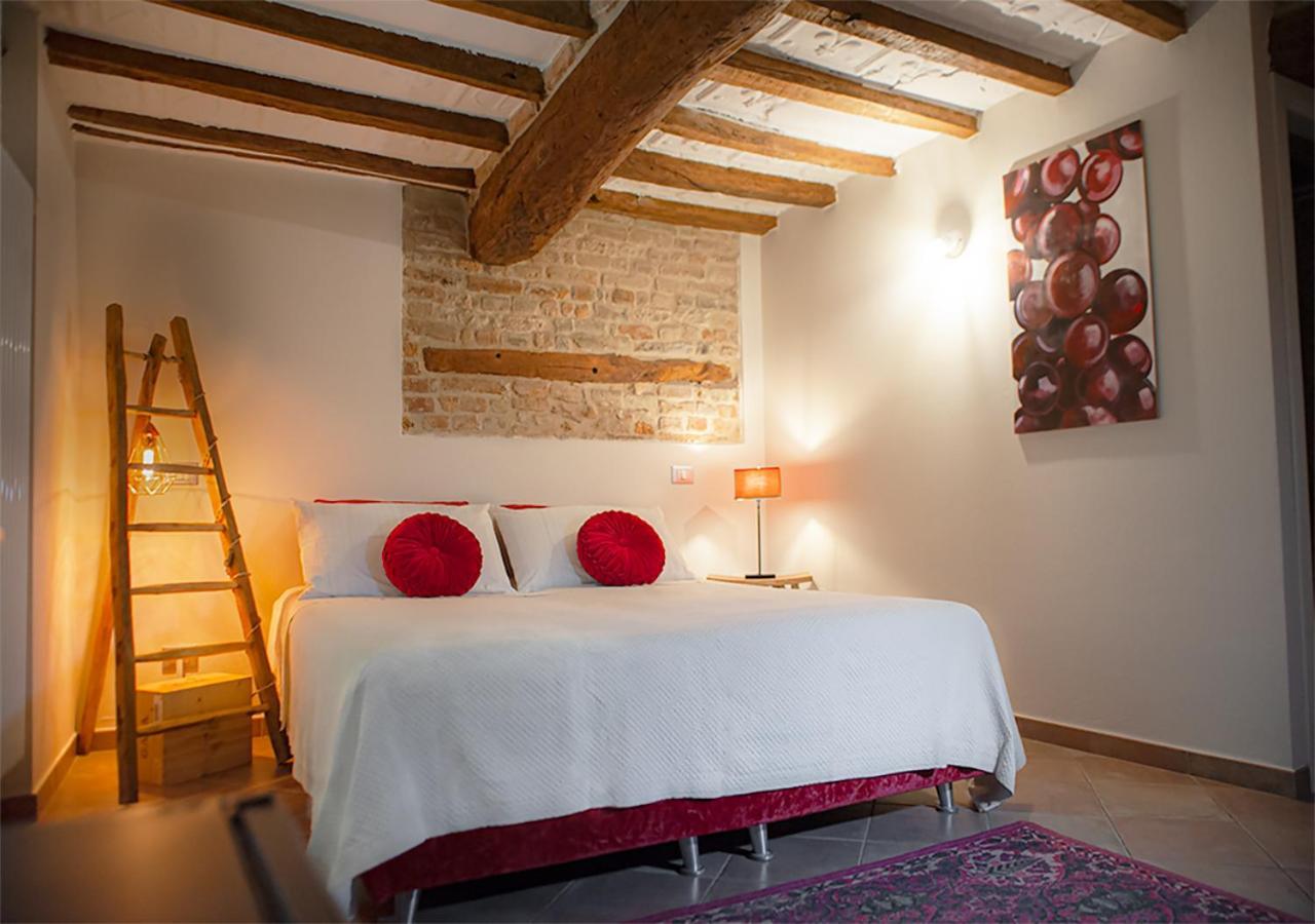 Il Giardino Sul Tetto B&B Гуарене Экстерьер фото
